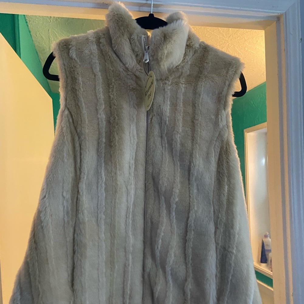 Kristen Blake Tan Faux Fur Vest